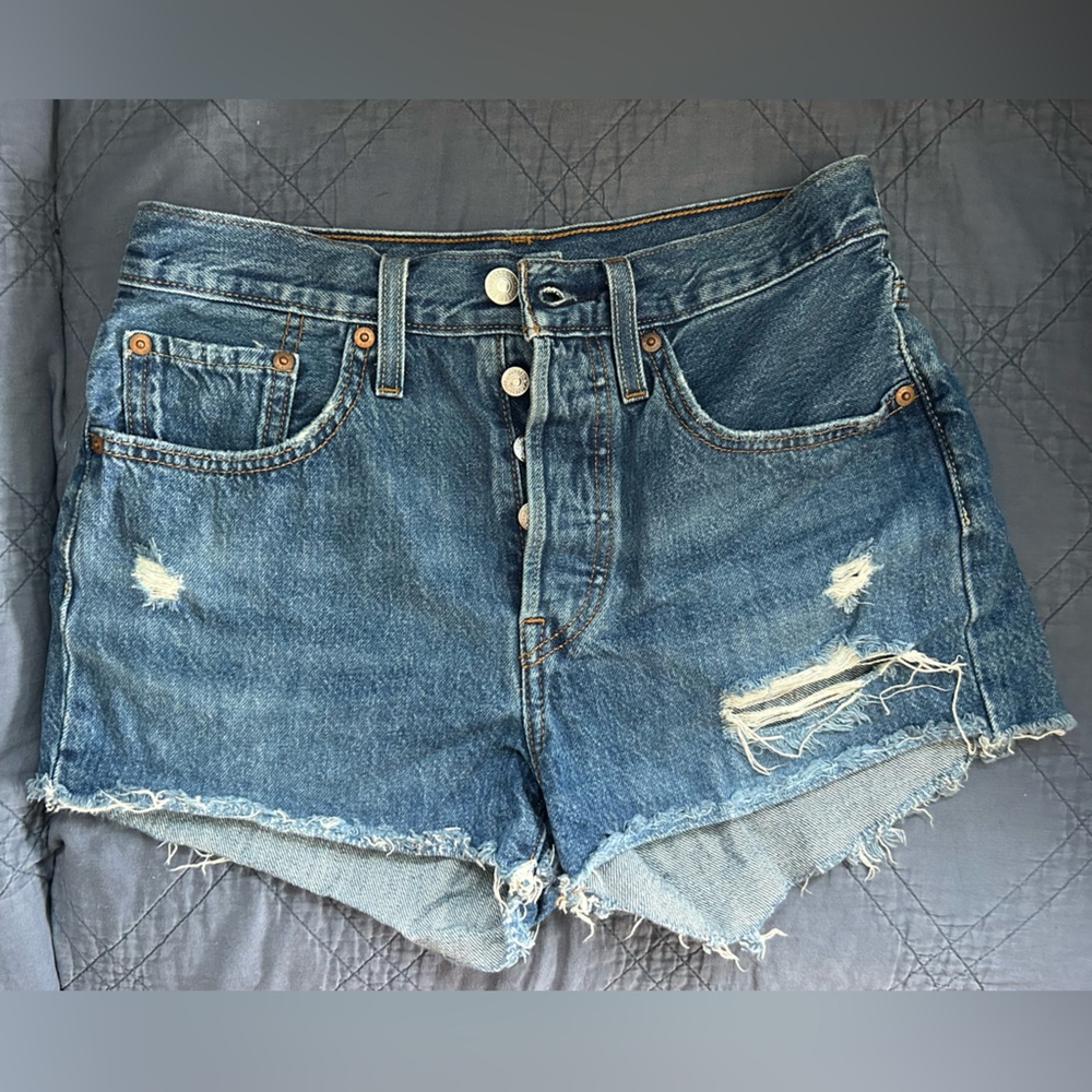 501 Levi’s jean shorts